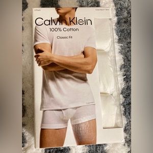 Calvin Klein Crew Neck T Shirts; (3) Pack Size: Small